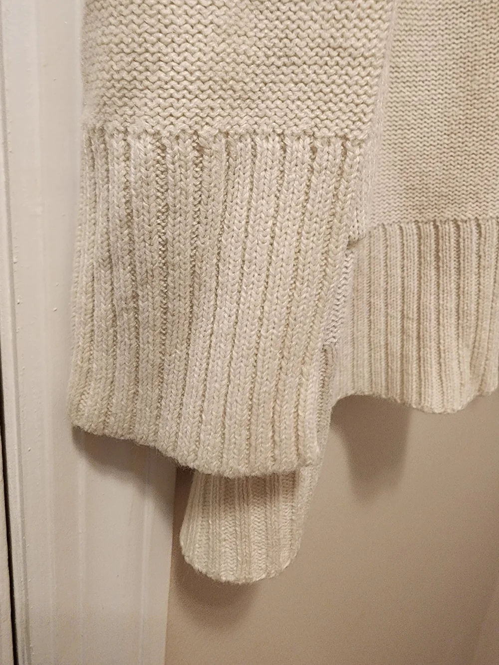 Urban Heritage Cream Ribbed Knit Sweater